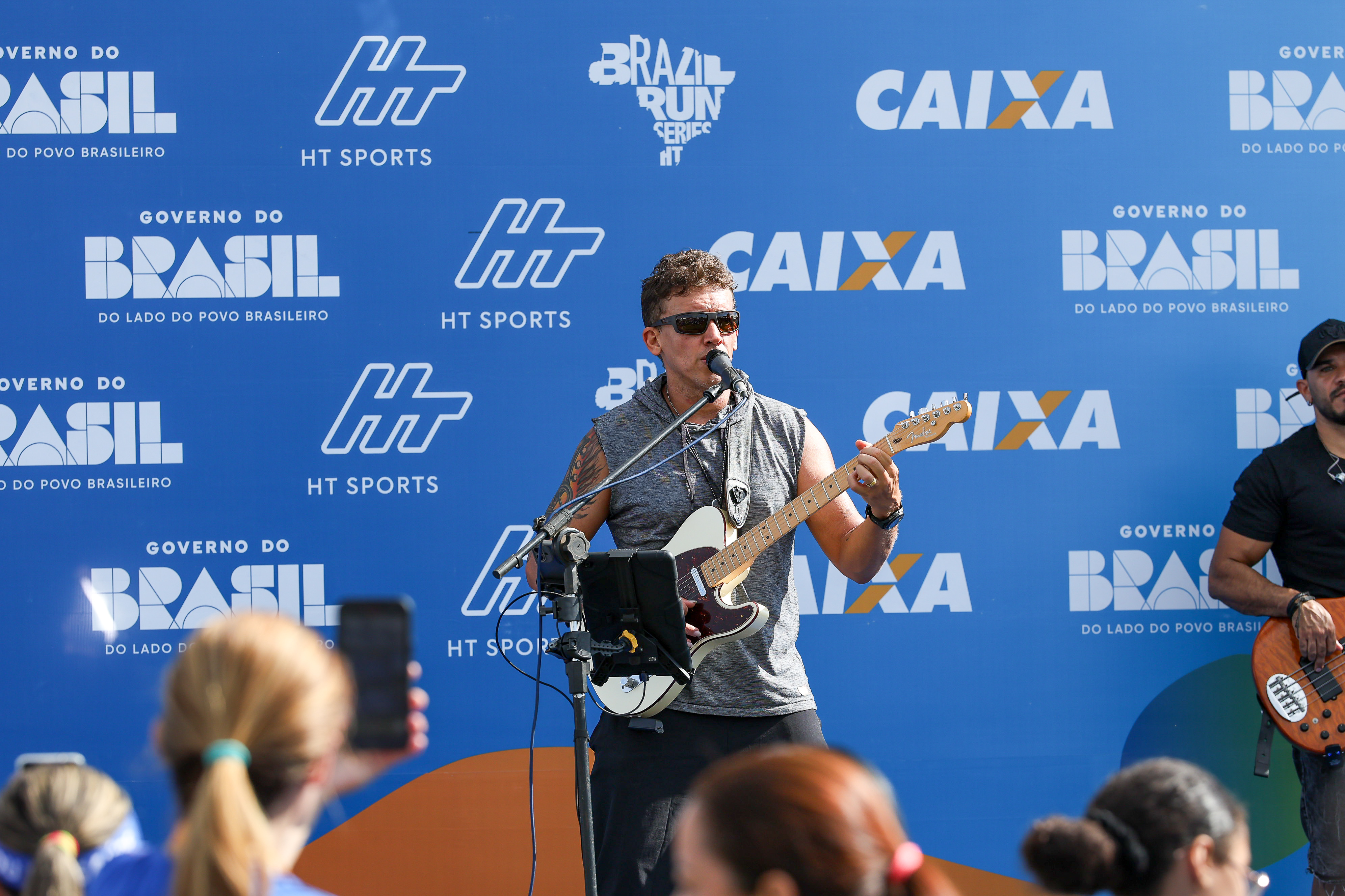Banda No Grau tocando ao vivo em evento